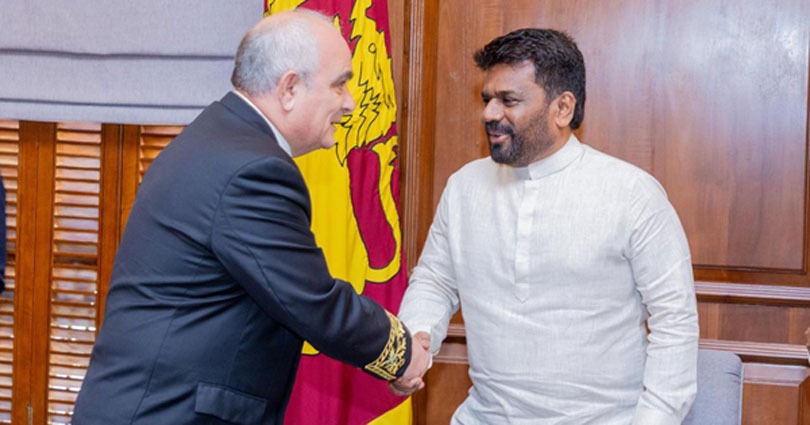 අමෙරිකානු සහ රුසියානු තානාපතිවරුන් ජනපති හමු වෙයි.