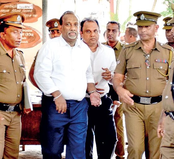 මහින්දානන්දට 20යි. නලින්ට 25යි. දෙන්නම හිරේට.
