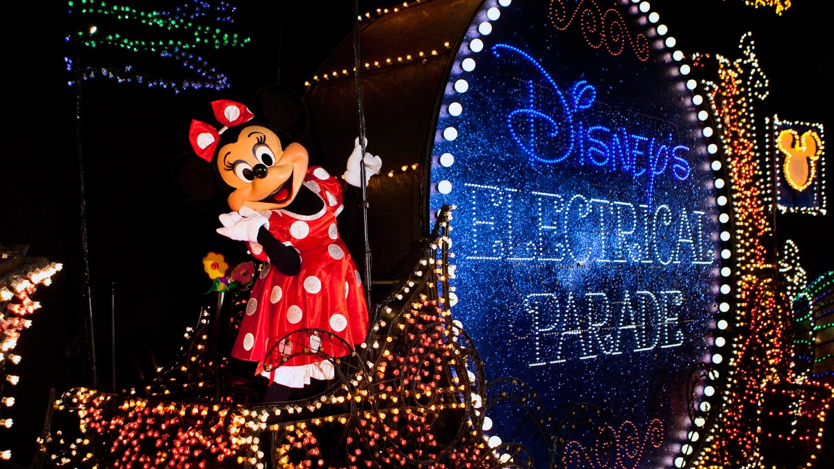 Main Street Electrical Parade Coming to Disneyland Park for a ...