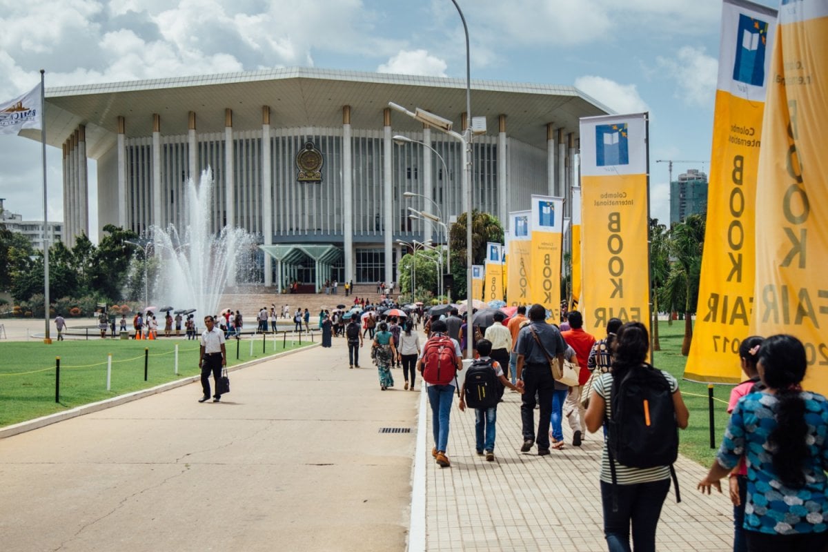 සාහිත්‍ය මාසයේදී වාර්ෂිකව පිබිදෙන Colombo International Book Fair