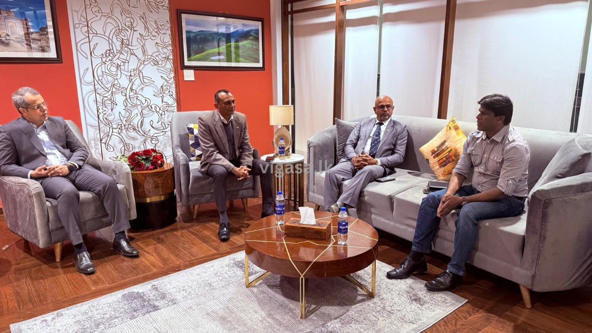 ක්‍රිකට් ටීම් එකේ මොරාල් අප් කරන්න ඇමැති සුගත් තිලකරත්න පාකිස්ථානයට යයි.