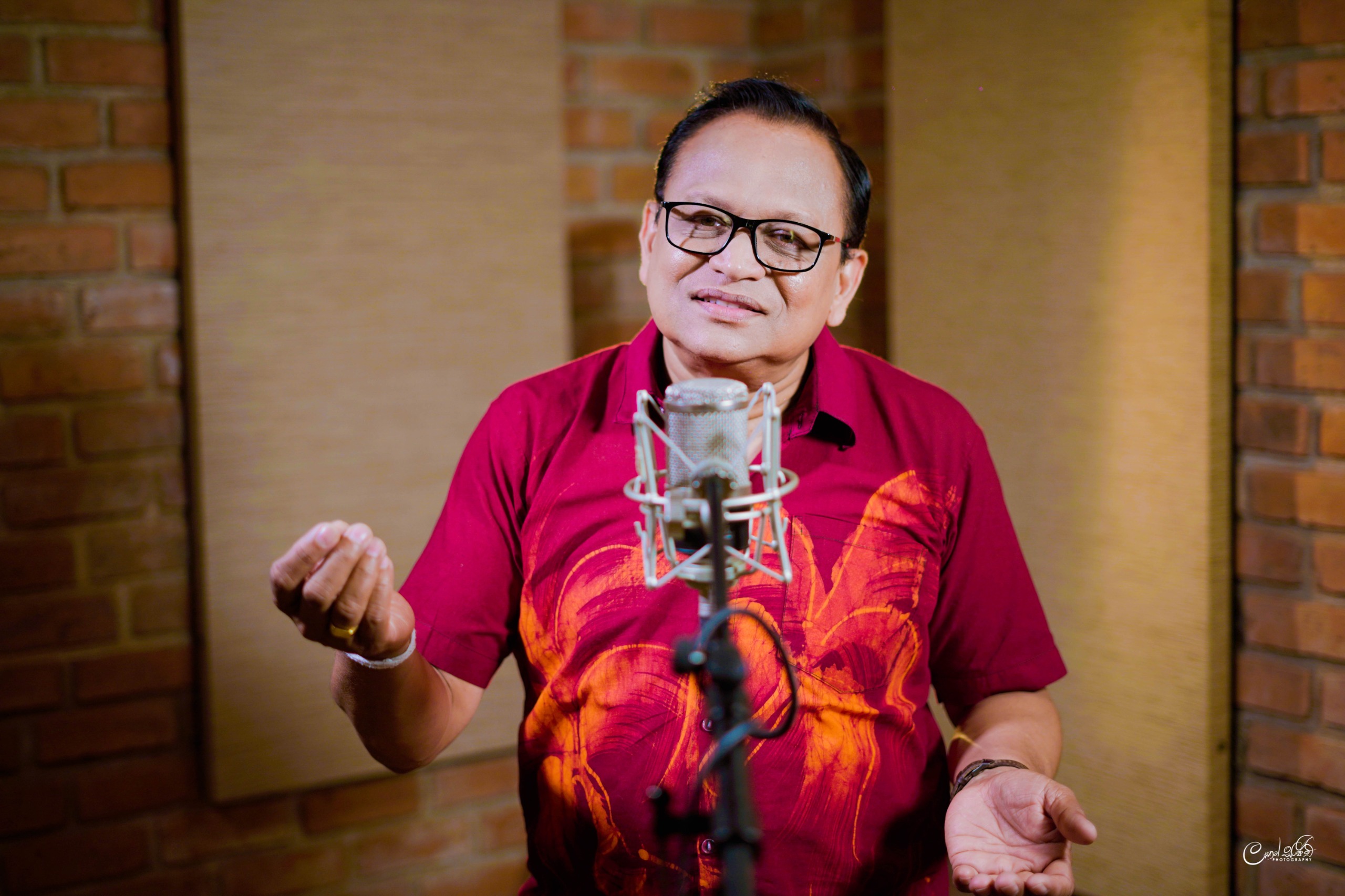 ගයන,රඟන , ඔබව අමතන වදන් කෝෂයක් වන් සංජීව- 2 වන කොටස